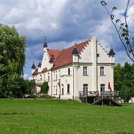 Gutshaus Penzlin Meyenburg (Prignitz) Exterior foto
