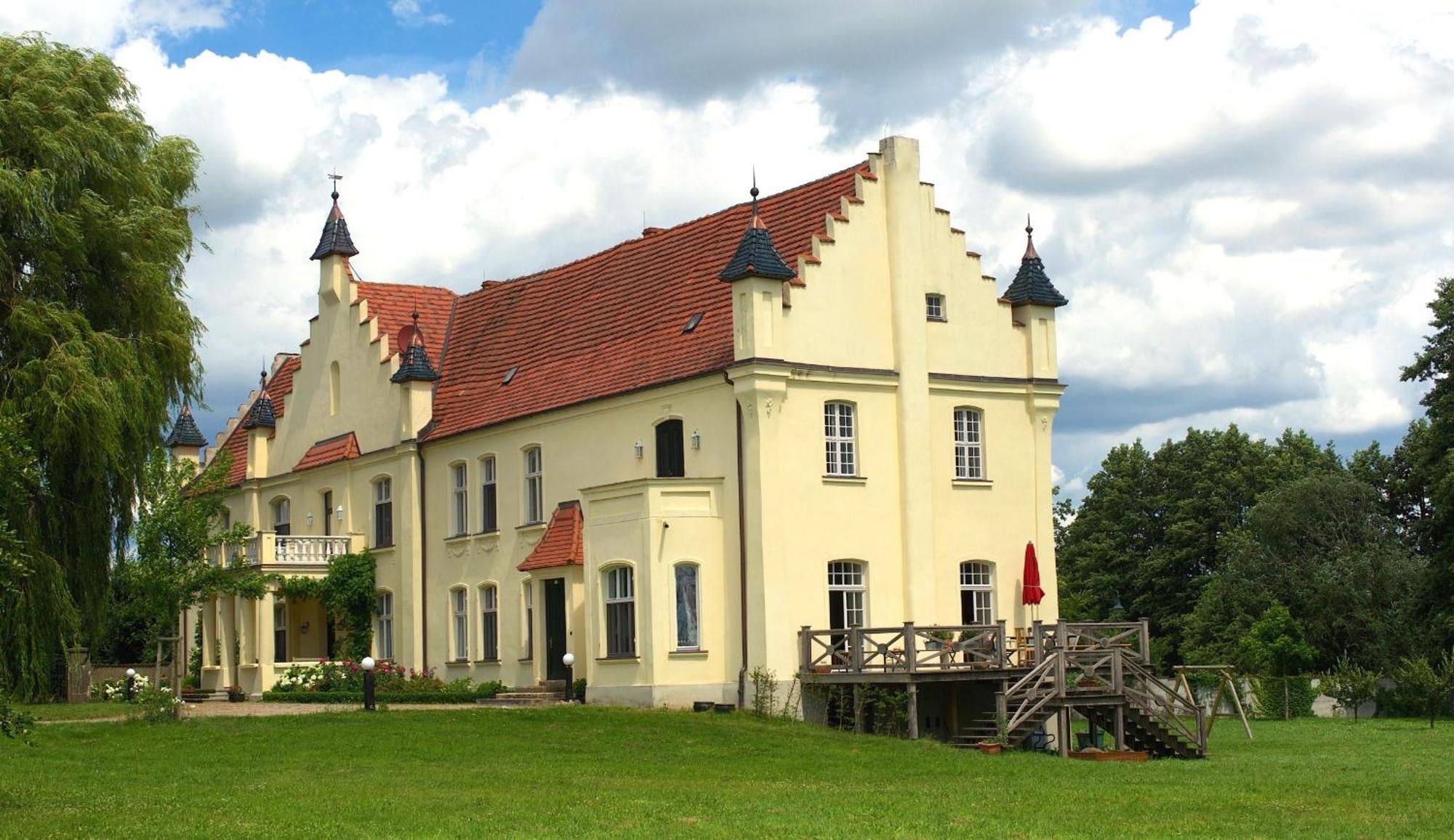 Gutshaus Penzlin Meyenburg (Prignitz) Exterior foto